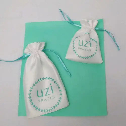 Kit de Embalagens Personalizadas em Cetim