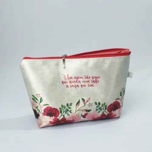 Necessaire Midi G Personalizado com Toque de Cetim