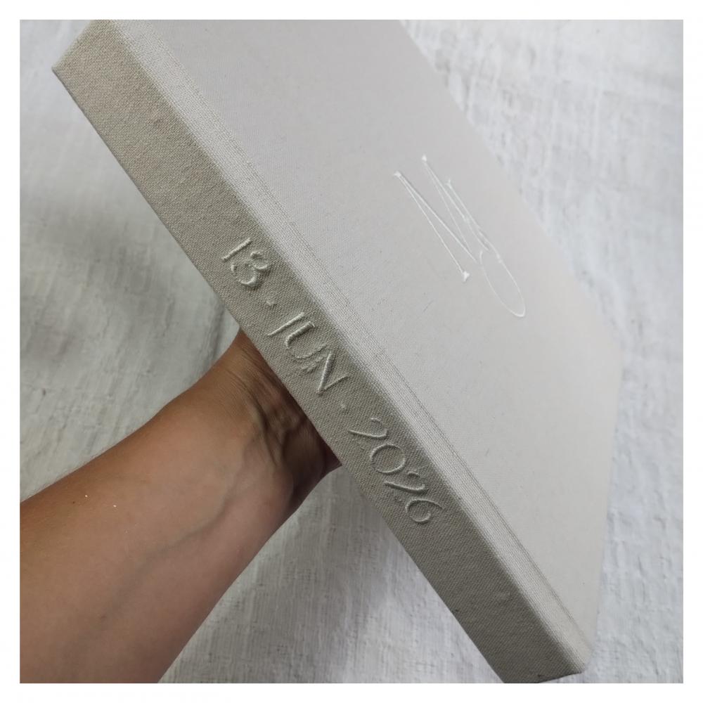 Livro de Registros Quadrado com Bordado Capa e Lombada