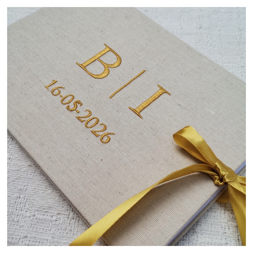 Livro Casamento com Iniciais e Data Bordados A5