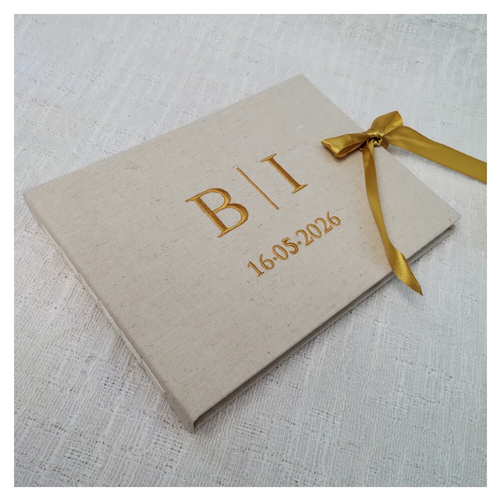 Livro Casamento com Iniciais e Data Bordados A5