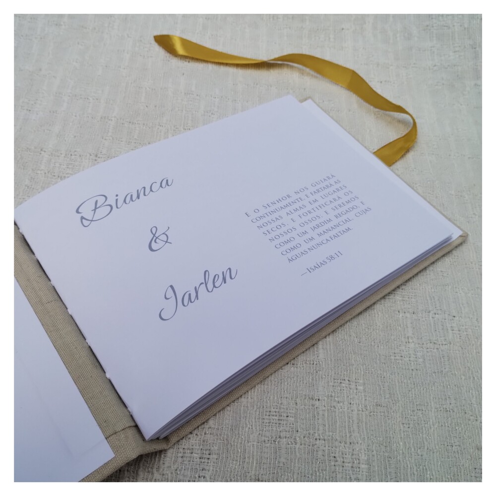 Livro Casamento com Iniciais e Data Bordados A5