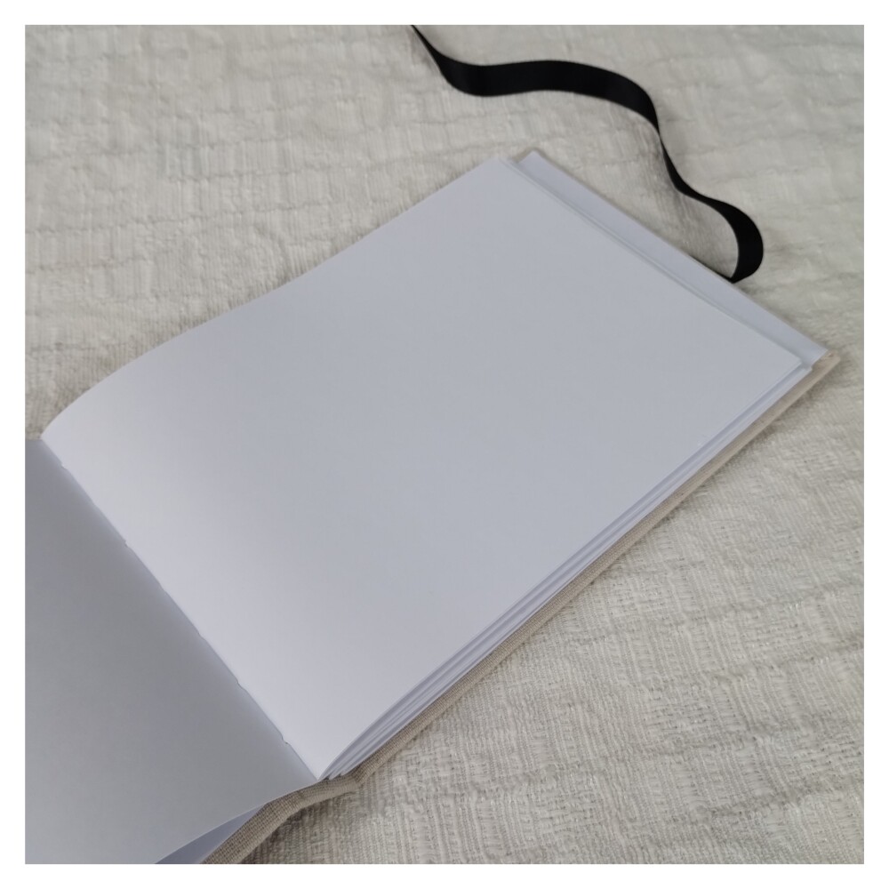 Livro Assinaturas Casamento Iniciais em Relevo A5