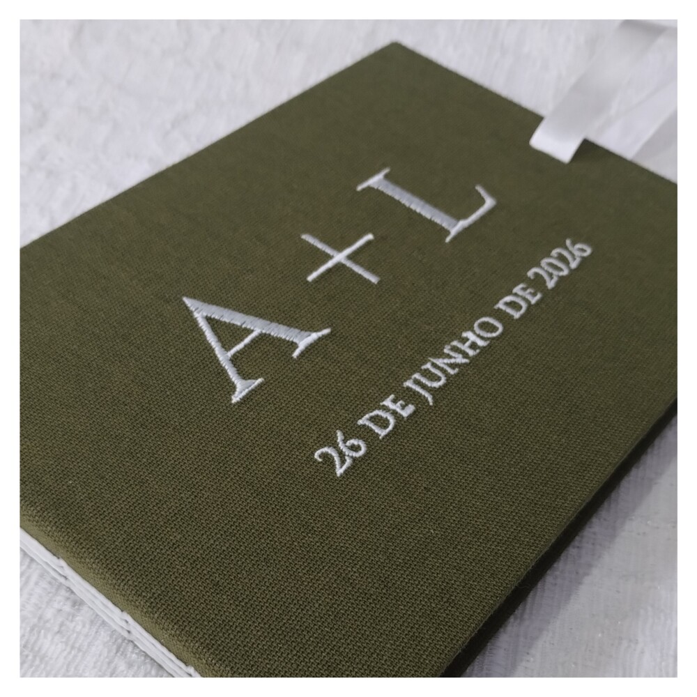 Livro Guestbook Casamento Iniciais e Data Bordados