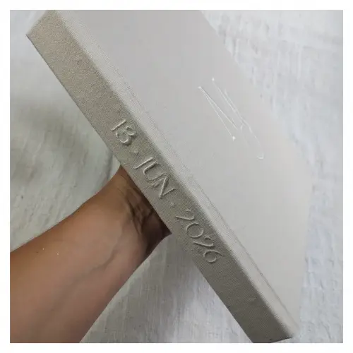 Livro de Registros Quadrado com Bordado Capa e Lombada
