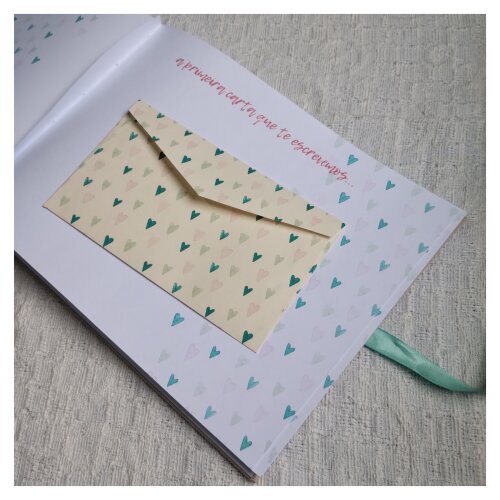 Livro do Bebê com Bordado