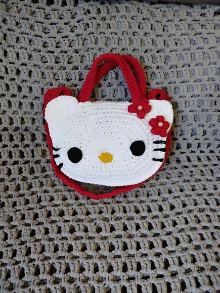 Bolsinha em Crochê da Hello Kitty