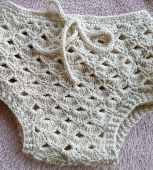 Conjunto de bebê em crochê