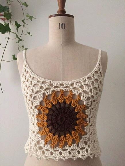 Cropped de crochê girassol