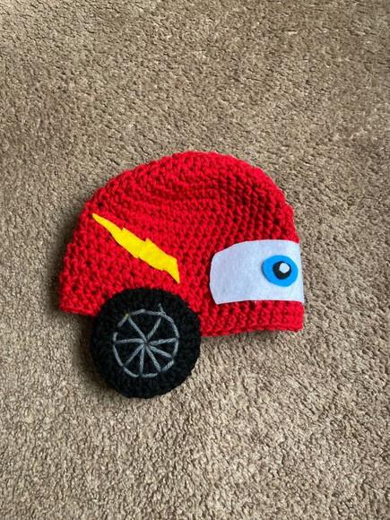 Fantasia Carrinho Mcqueen em Crochê