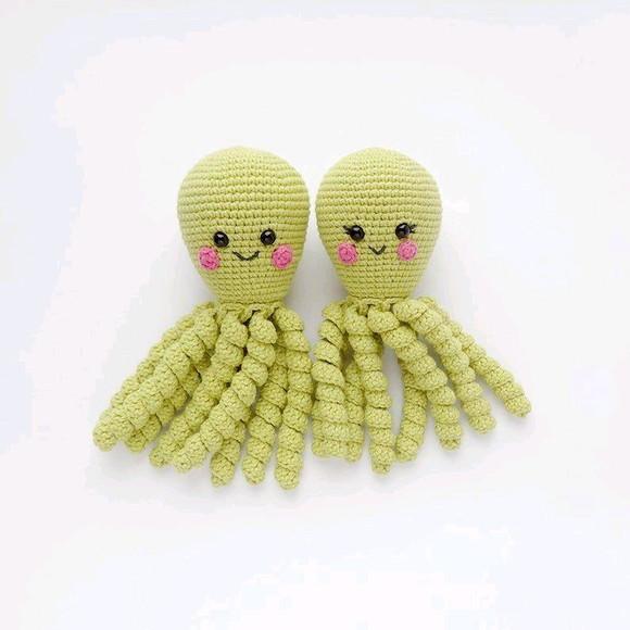 Polvo de crochê amigurumi