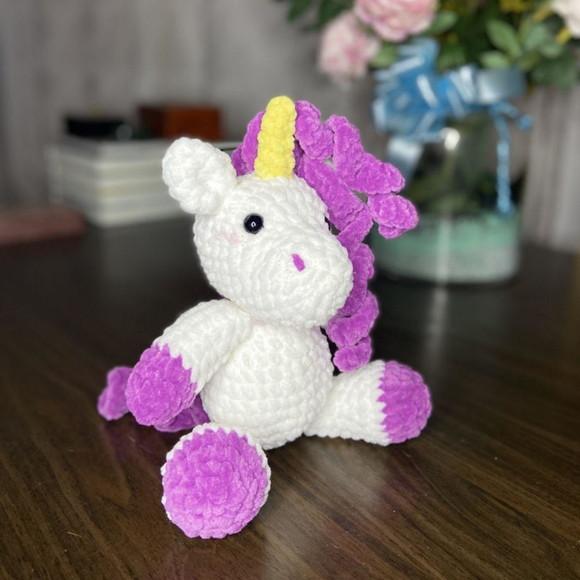 Unicórnio de Crochê Amigurumi