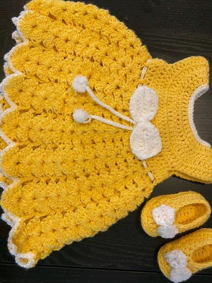 Vestido de crochê bebê