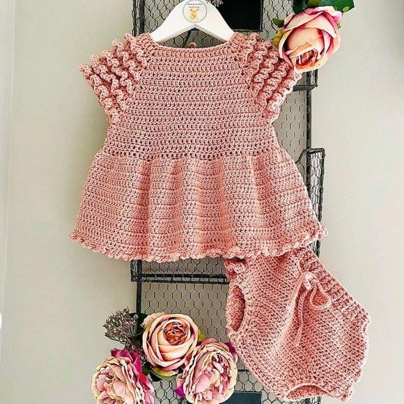Vestido de Crochê Bebê