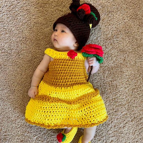 Vestido Fantasia Bela e a Fera em Crochê