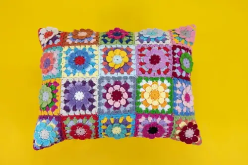 Capa almofada de crochê