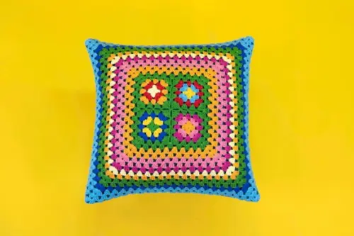 Capa almofada de crochê