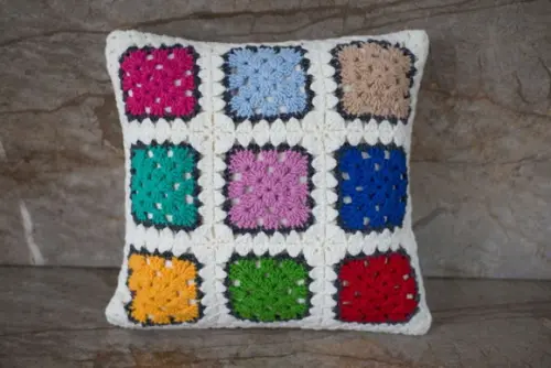 Capa almofada de crochê
