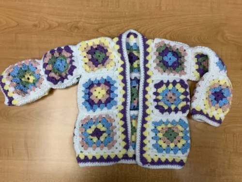 Cardigan Infantil de Crochê