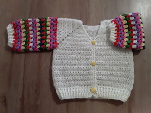 Cardigan Infantil de Crochê