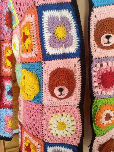 Cardigan em Crochê Ursinho