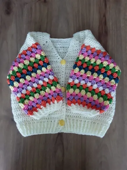 Cardigan Infantil de Crochê