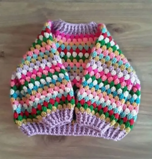 Casaco Infantil de Crochê