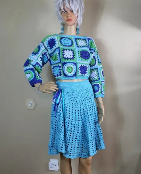 Conjunto Blusa + Saia em Crochê