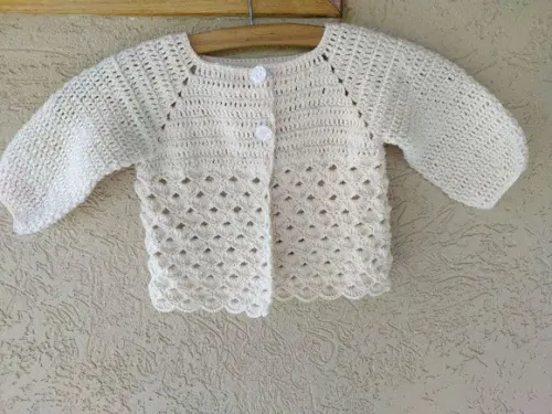 Conjunto de bebê em crochê