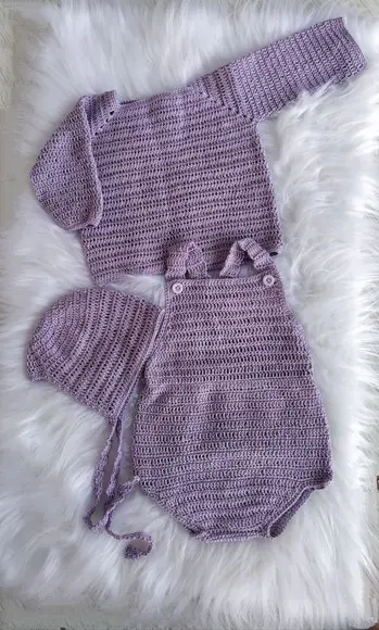 Conjunto para bebê em crochê