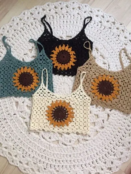 Cropped de crochê girassol