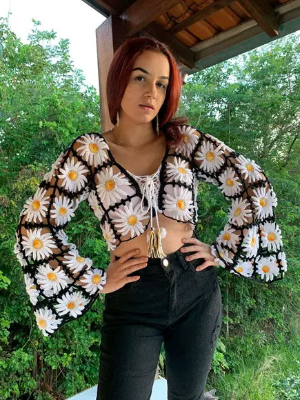 Cropped Manga Longa de Crochê / Blusa