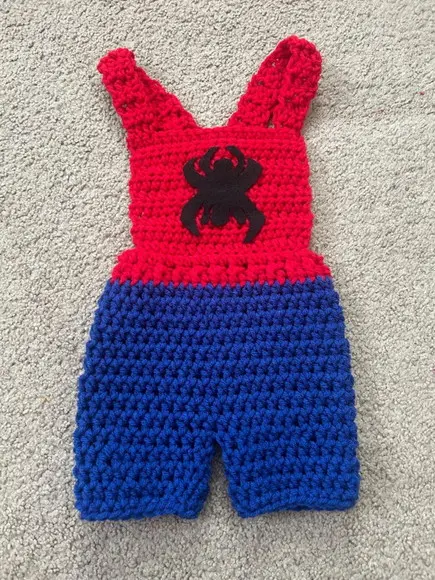 Fantasia Homem Aranha em Crochê