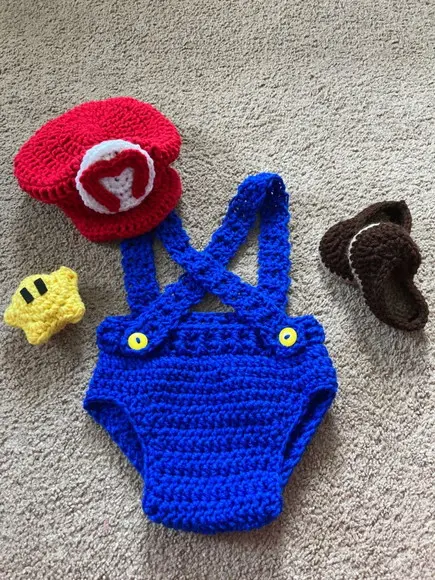 Fantasia Super Mario Bros em Crochê