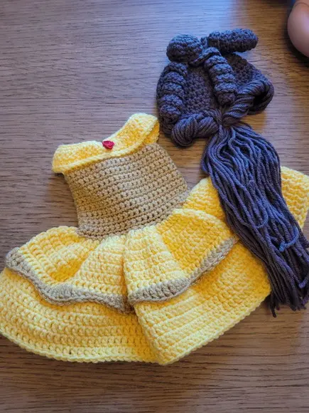 Fantasia Vestido Bela  Bela e a Fera em Crochê