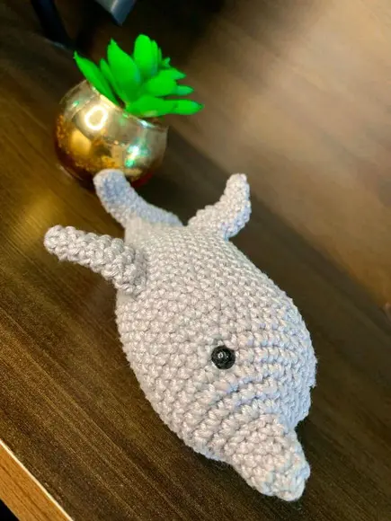 Golfinho de crochê amigurumi