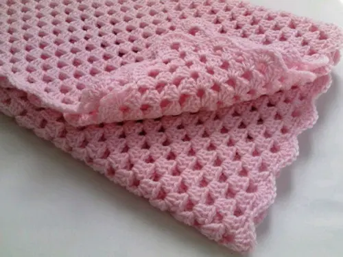 Kit Manta Touca e Sapatinho de Crochê