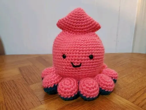 Lula reversível de crochê amigurumi