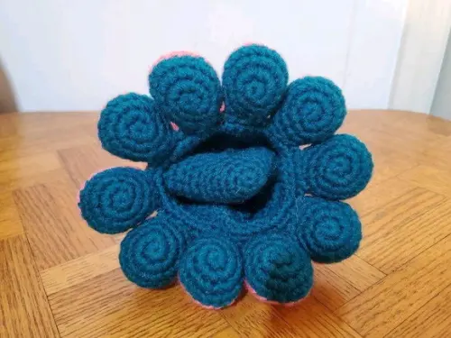Lula reversível de crochê amigurumi