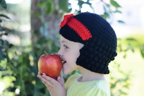 Peruca Touca Branca de Neve em Crochê
