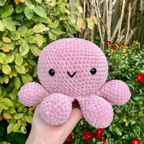 Polvo de crochê amigurumi