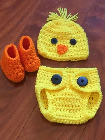 Roupinha em crochê para ensaio fotográfico em bebe
