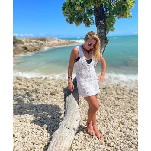 Saída de praia crochê Damares