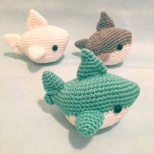 Tubarão de croche amigurumi