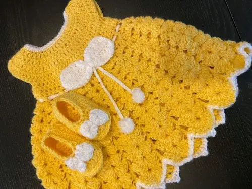 Vestido de crochê bebê