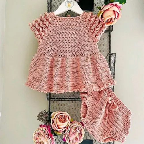 Vestido de Crochê Bebê