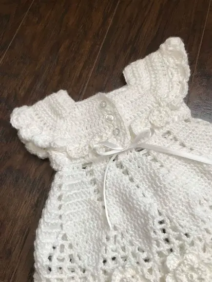 Vestido para Bebê em Crochê