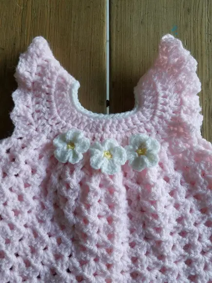 Vestido para Bebê em Crochê