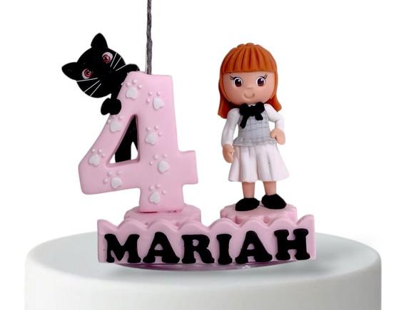 Vela de aniversário com gatinho e boneca personalizada