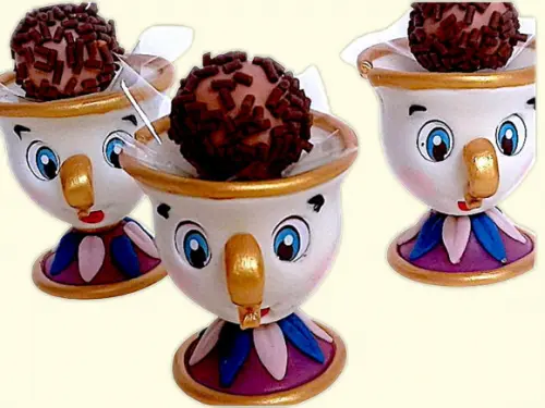 Forminhas para Doces e Trufas a Bela e a Fera de biscuit